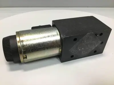 USED VICKERS DG4V3S7AMUHL760EN490