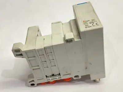 VV5QC11-02N35DAN-S | SMC  Pneumatic Plug-In Manifold 2-Station - Used