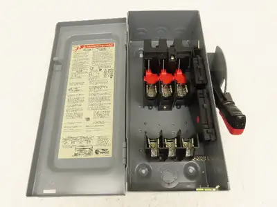 Square D CH361 Safety Disconnect Switch 30A 600V 20HP Fused 3 Pole