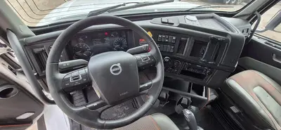 2024 VOLVO VHD84B Dump Trucks | Platinum Group (39)