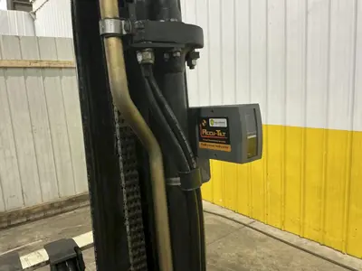 5,400 LBS YALE FORKLIFT W/ 181" LIFT HEIGHT AND 6' FORKS W/ AUTO ADJUST: YOBRO #25131