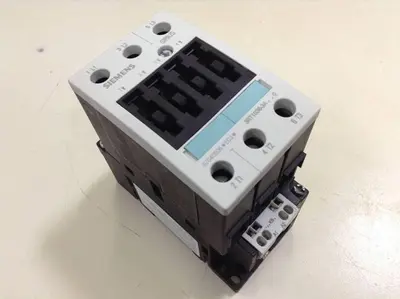 USED SIEMENS 3RT1 063-3A..0