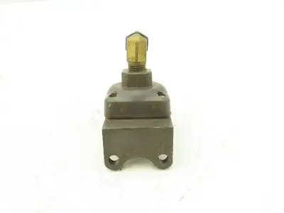 American Standard P54350 Pneumatic Shuttle Valve 200psi  1/4" Ports