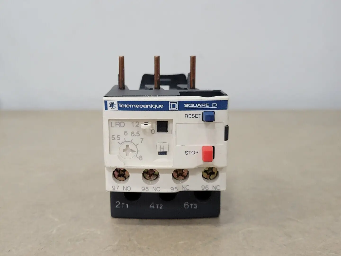 USED SCHNEIDER ELECTRIC LRD 12
