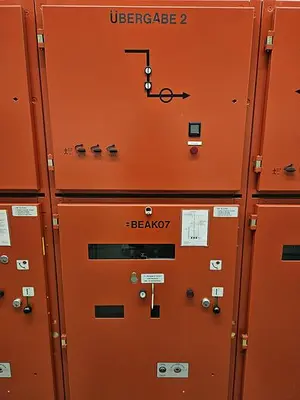USED 1993 SIEMENS 88J20  10 KV SWITCHGEAR