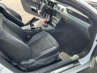 USED 2016 FORD MUSTANG
