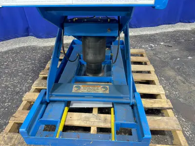 Bishamon 43" / 4000 Lbs Pneumatic Turn/lift Table