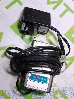 D-LINK D-HUB H4 4 PORT W/ USB CABLE AND POWER ADAPTER