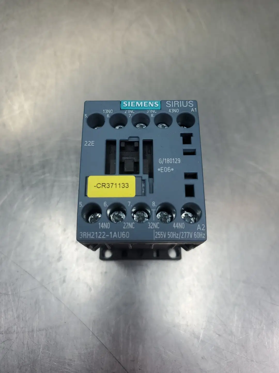 SIEMENS 3RH2122-1AU60 SIRIUS CONTACTOR, 10A, 240VAC. 4C-48