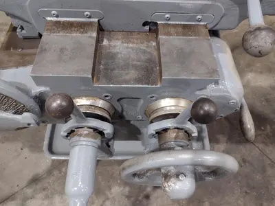 #3 KEARNEY & TRECKER MILWAUKEE MODEL #3 VERTICAL MILLING MACHINE 64" x 13" x 10 HP: YOBRO #24458