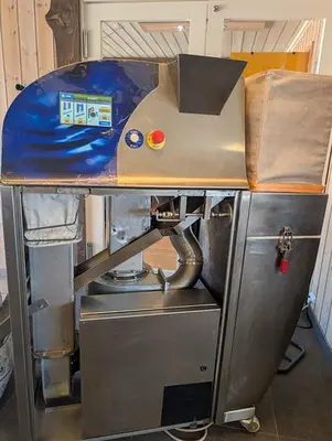 Selmi 50 kg/hr Winnower