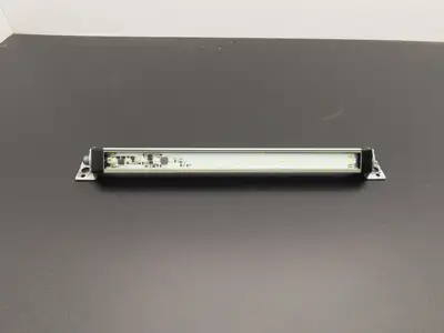 Banner WLS28-2XWG-285XQ Dual Color Light Strip White/Grn 12-30VDC Luminaire 28mm