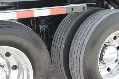 New | in-Stock 2027 PETERBILT 548 Rolloff Trucks Texas US | Roll Off Truck World #1492003