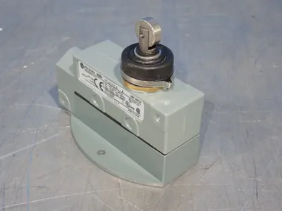 NEW ALLENBRADLEY 802BPFADBSX