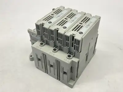 USED ALLEN-BRADLEY SER. A FUSIBLE DISCONNECT SWITCH, 3-POLE, 30A