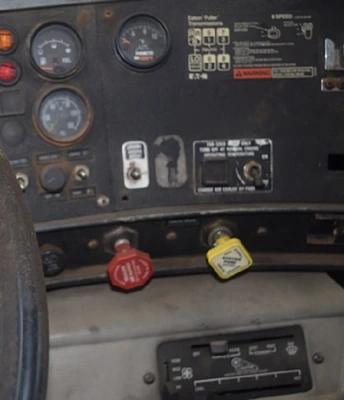 Used 1994 MACK RD688S Dump trucks Florida US | Proxy Equipment #1378345