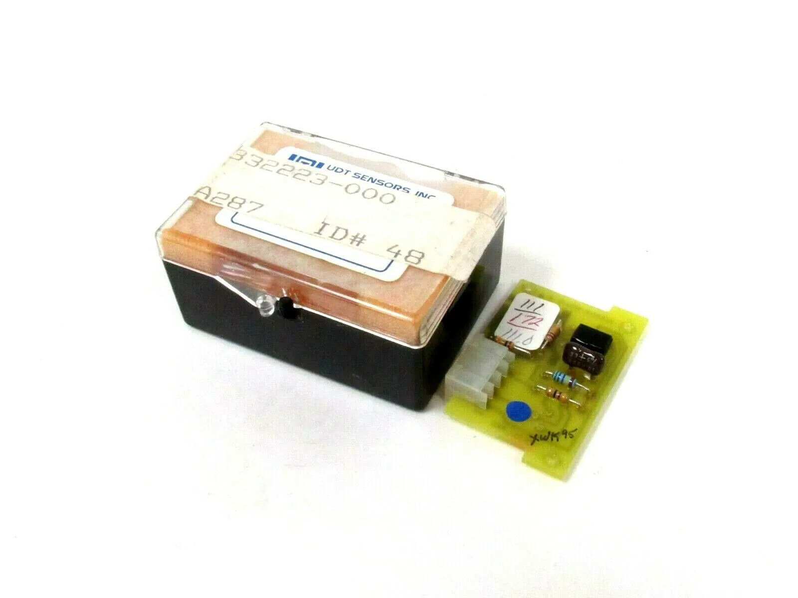 NEW UDT SENSORS 332223-000 DETECTOR BOARD 332223