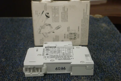 NEW Allen-Bradley 1492-CB1G100