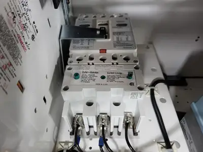 Used EATON SVX005A1-5A4N1 Switchgears British Columbia CA | Lenmark #240122
