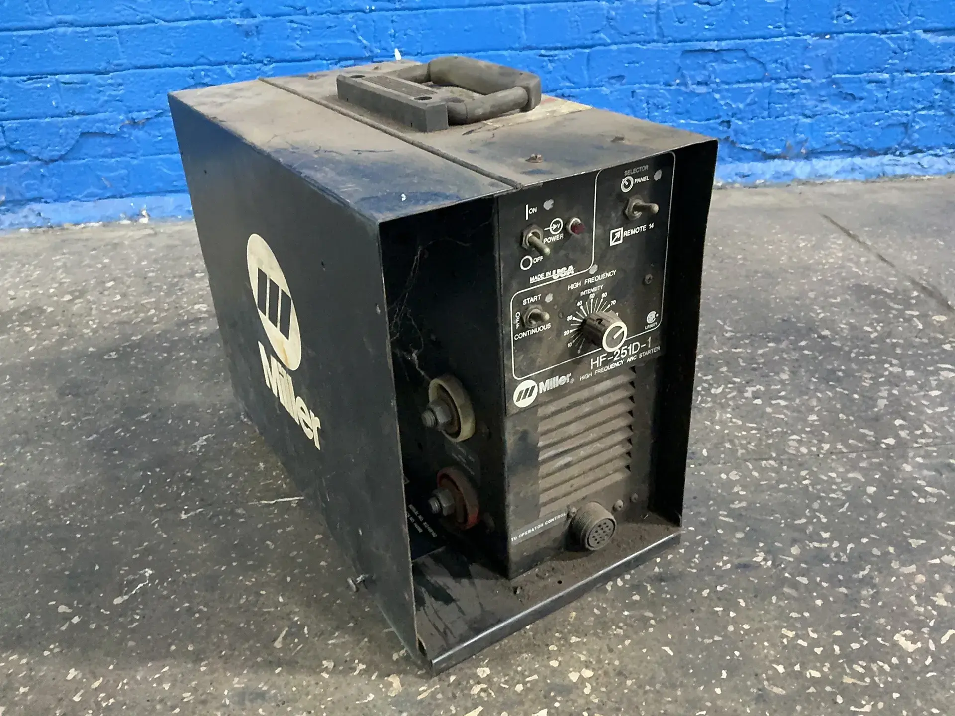 Used MILLER HF251D1 Arc Welders Ohio US | HGR 24 #1498620