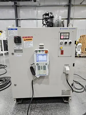 USED 2010 YASKAWA MOTOMAN ES165D
