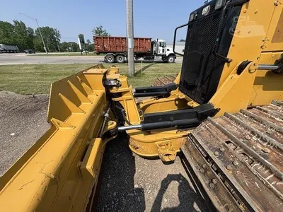 USED 2021 CATERPILLAR D5 LGP