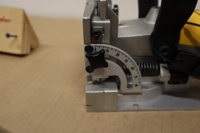 Used DEWALT DW682 Air Tools, DC Electrical Tools & Accessories Minnesota US | Machinesused.com #1295841
