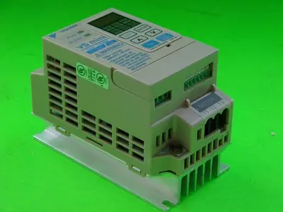 USED YASKAWA CIMR-XCBV20P2