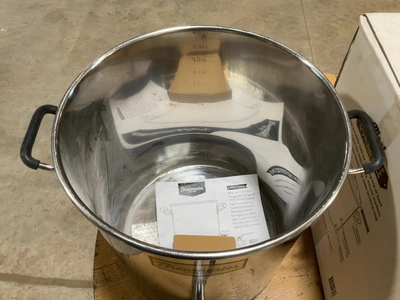 Used LOT OF (2) BREWMASTER 14.5 GALLON STAINLESS STEEL BREW KETTLES Brewing Equipment Michigan US | Miedema Asset Management Group #1580097