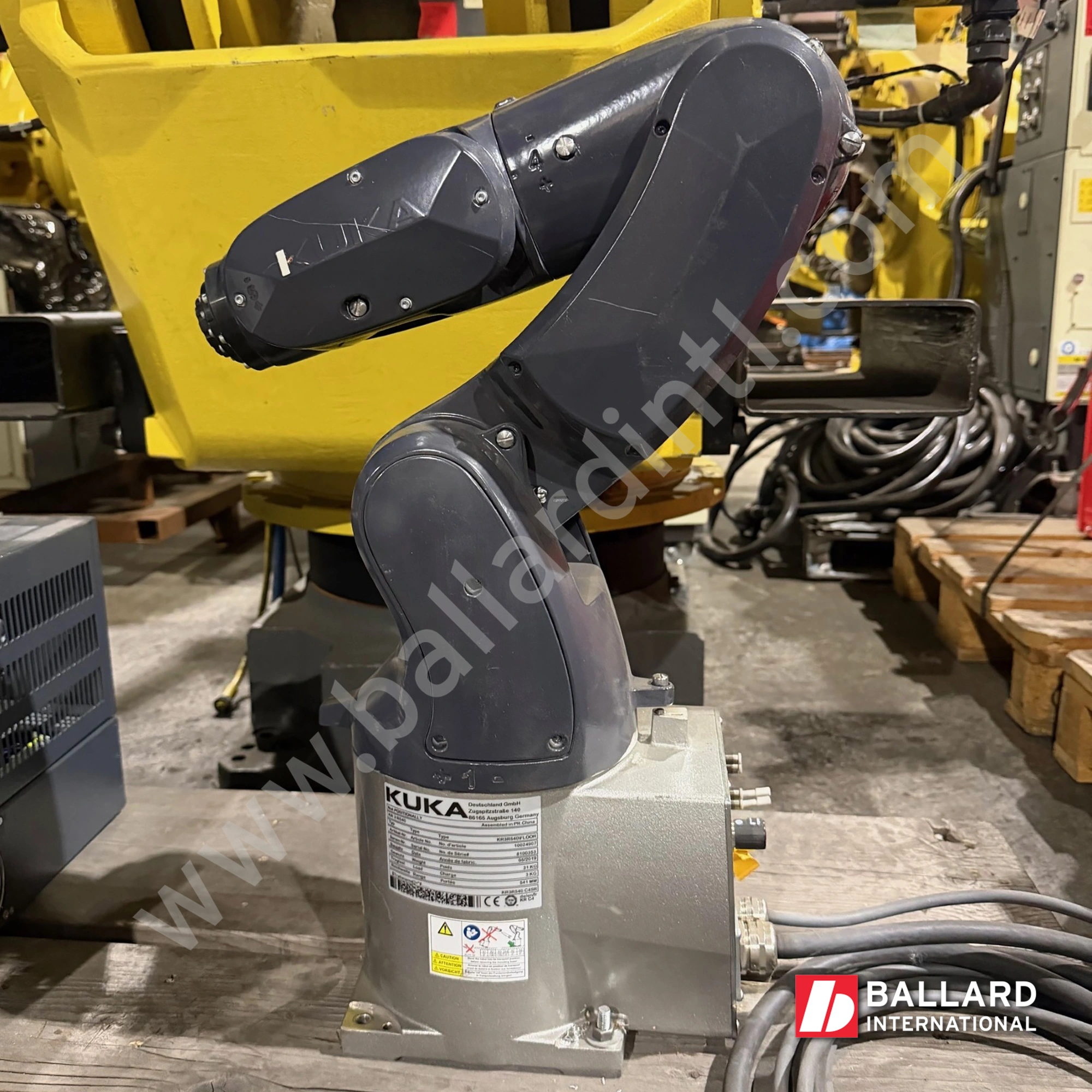 KUKA KR 3 R540 Robot System w/ KRC4 Compact Controller