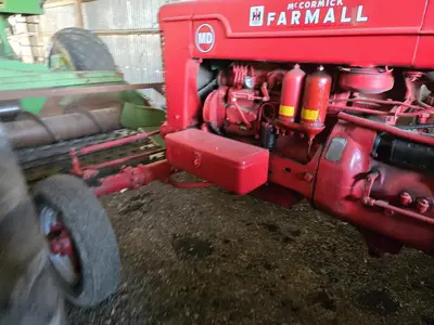 USED 1949 INTERNATIONAL MD