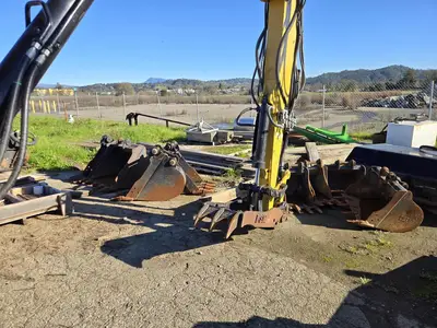 USED 2022 CATERPILLAR 309 CR