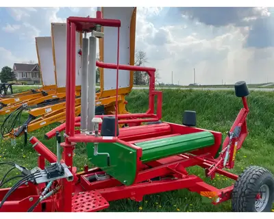 Used FARM KING _UNKNOWN_ Stretch Wrappers Iowa US | Keast Enterprises #1360254