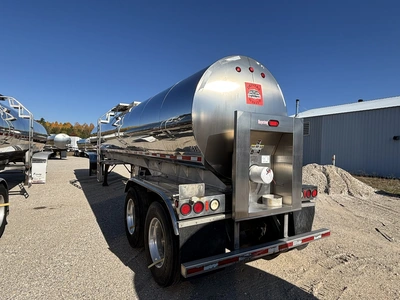 Used 2011 WALKER MILK TANKER TRAILER Tanker Trailers Michigan US | Miedema Asset Management Group #1709508