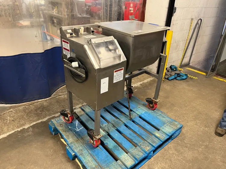 Used DANIELS FOOD EQUIPMENT DMX QUAD 100 Horizontal Mixers Illinois US | M&M Equipment Corp. #1145328