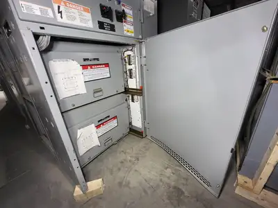 2000 Amps, 4760 Volts, 3 Phase Switchgear Unit