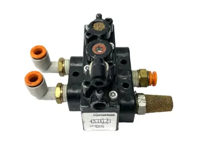 Used ARO, Ingersoll-Rand Pneumatic Pilot Valve 5-Port 4-Way 2-Position 1/4" Pump & Valve Parts Michigan US | Maverick Industrial Sales #1402119