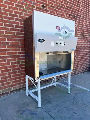 USED NUAIRE NU-425-400 CLASS II TYPE A2 BIOLOGICAL SAFETY CABINET 4 FT
