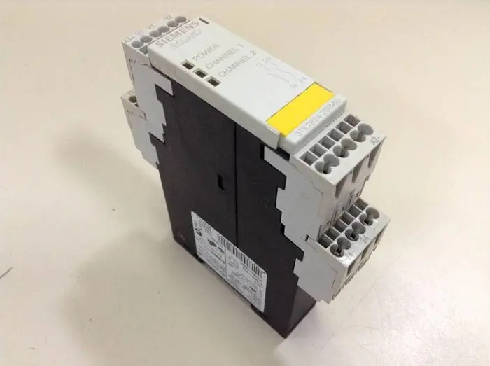 Used SIEMENS 3TK2 824-2BB40 Relays & Switches Michigan US | Ideal Machinery #799143
