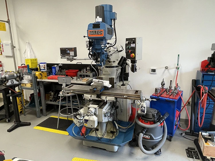 Used 2021 Baileigh VM-949-3, DRO #40PDB,Mitutoyo DRO, Inverter Vari- Horizontal & Vertical Ram Type Mills New Jersey US | Machinery Values #1371753