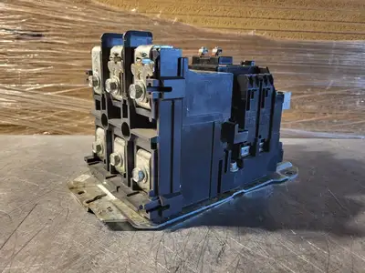 Used ALLEN-BRADLEY 500F-EOD930 Switchgears British Columbia CA | Lenmark #242466