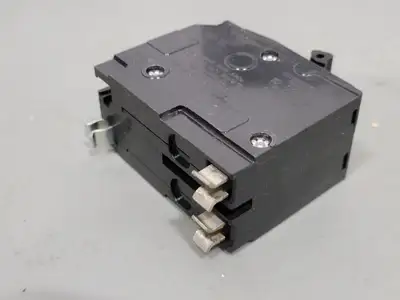 Used SCHNEIDER ELECTRIC QO215 Switchgears British Columbia CA | Lenmark #240535