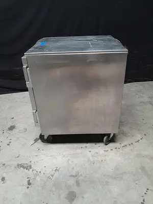 USED BEVERAGE AIR UNDERCOUNTER COOLER