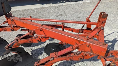 USED MASSEY FERGUSON 345