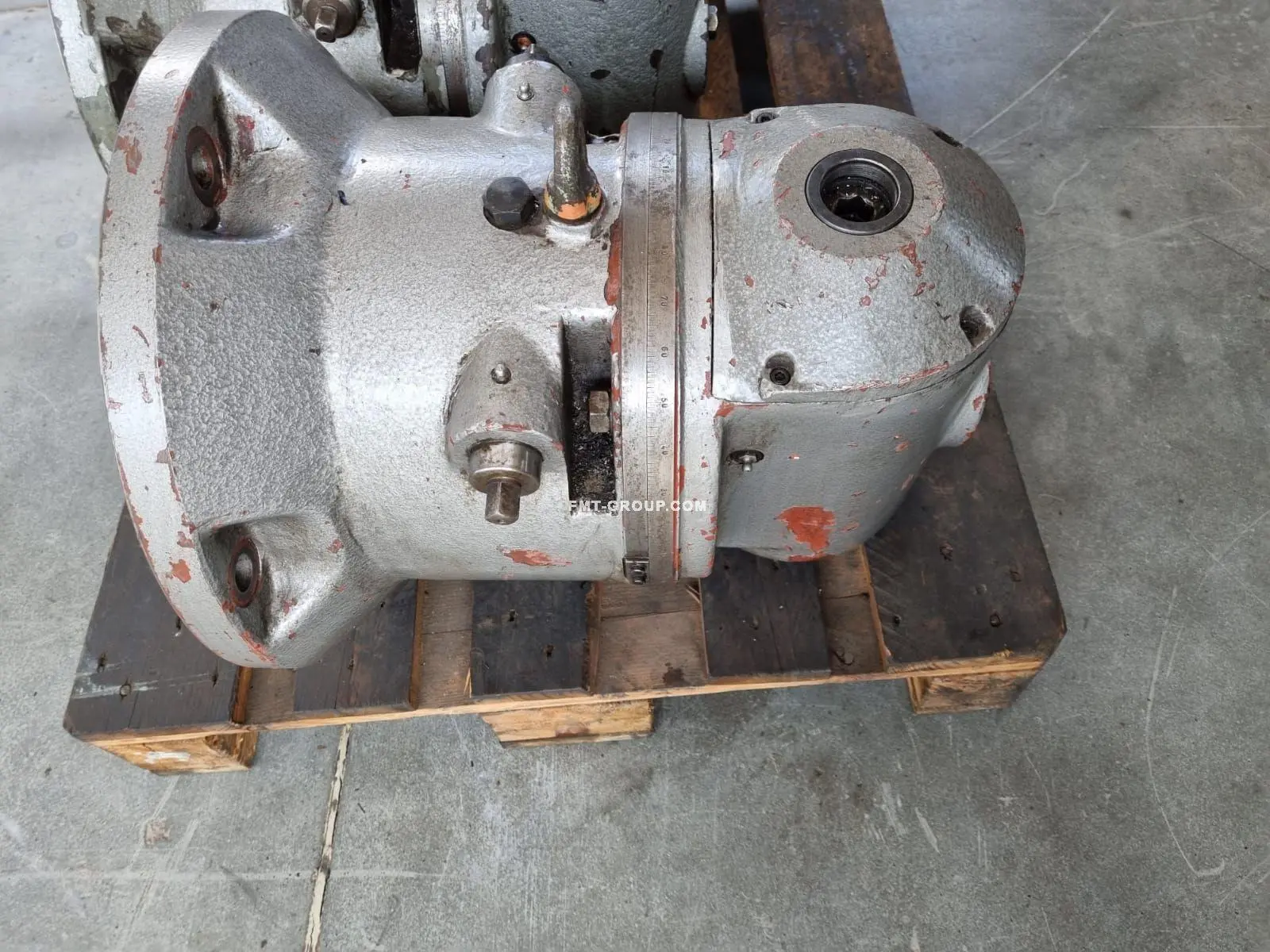 Used TOS HLAVA UF 50/13 Milling Attachments & Heads SK | F.M.T. Group s.r.o. #1253176