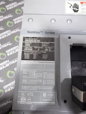 1600A Siemens HPXD63B160 Sentron Series Circuit Breaker 600VAC 3 Pole Used