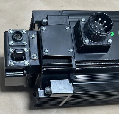USED Yaskawa SGMRS-13A2A-YR11