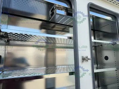 USED CARON 7410-5-1 CO2 DUAL STACKED LABORATORY INCUBATOR 45°C, 115V