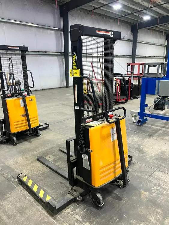 Used 2016 _UNKNOWN_ _UNKNOWN_ Pallet Stackers Minnesota US | Myron Bowling Auctioneers Inc #1541738