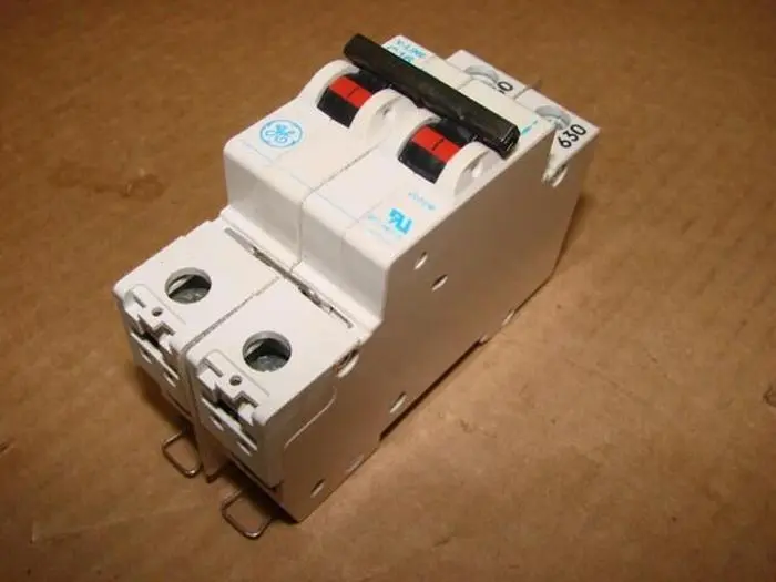Used GENERAL ELECTRIC / GE V07216 Circuit Breakers Michigan US | Ideal Machinery #582385